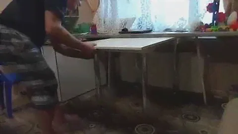 Выдвижной стол